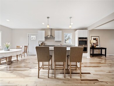 19 Commonwealth Ave, Barrington, RI 02806 - photo 7