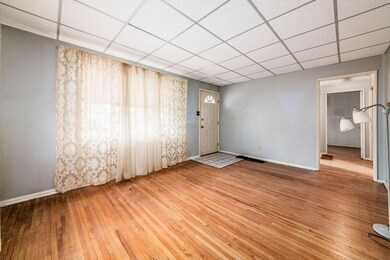 L_540_Clark_Ave016a