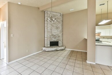 11013 Tridens Ct, Houston, TX 77086 - photo 4