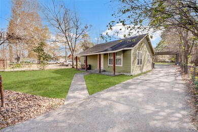 1402 Knight St, Houston, TX 77022 - photo 3