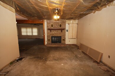 2302 Roxie Ct, Winterville, NC 28590 - photo 2