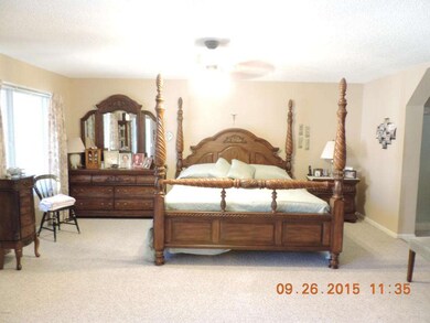 5710 E Gary St 003