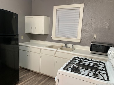 485 W Harding Blvd, San Antonio, TX 78221 - photo 3