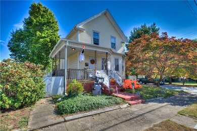 576 Laurel Hill Ave, Cranston, RI 02920 - photo 3