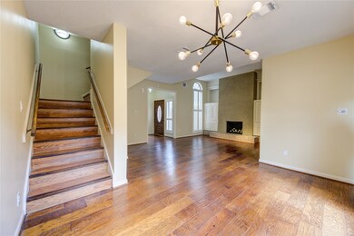 Spacious living room