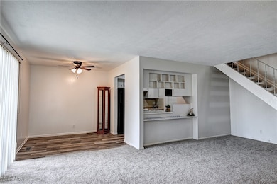 6883 Colonial Dr unit B, Mentor, OH 44060 - photo 5