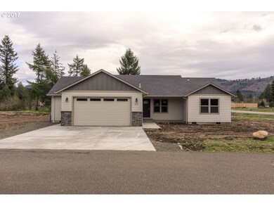 610 Joshua St, Lyons, OR 97358 - photo 3