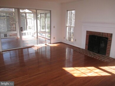 8402 Shadeland Rd, Laurel, MD 20724 - photo 5