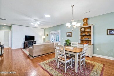 816 Greystone Dining and Living