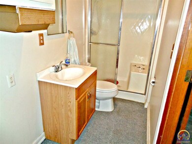 2300 W 1st Ave, Topeka, KS 66606 - photo 5