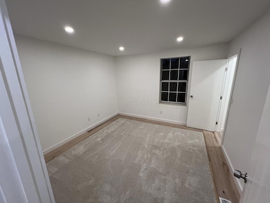 4869 Stoneybrook Blvd unit 26C, Hilliard, OH 43026 - photo 3