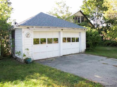 11 Liberty St, Corinth, NY 12822 - photo 2