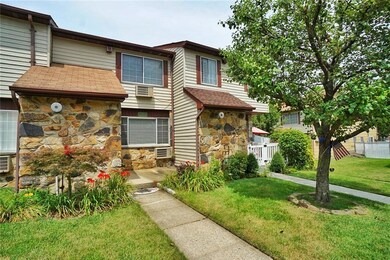 17 Fuller Ct, Staten Island, NY 10306 - photo 4