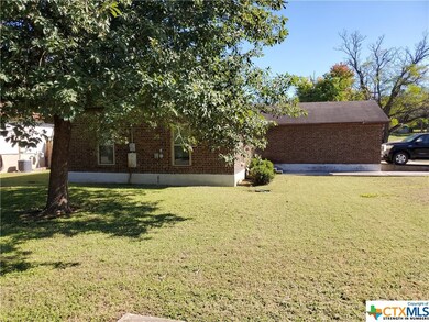 2018 Castle Gate Cir, San Marcos, TX 78666 - photo 3