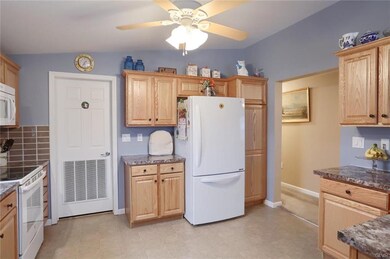 8 Cormorant Dr, Bechtelsville, PA 19505 - photo 7