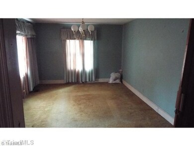 1st Bedroom.