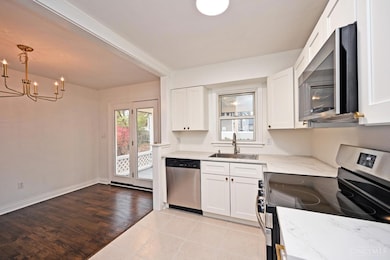 6756 Sunray Ave, Cincinnati, OH 45230 - photo 5