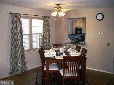 7347 Eden Brook Dr, Columbia, MD 21046 - photo 3