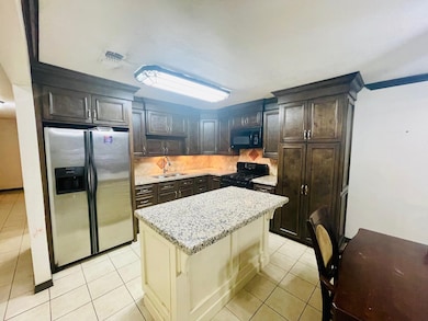 1503 Chicago St, Laredo, TX 78041 - photo 5