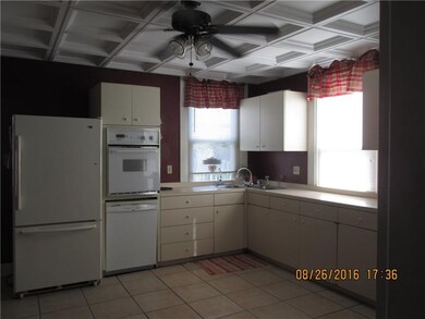 Fully equipped and Large Kitchen with Tons of cabi
