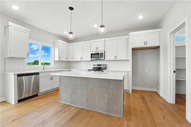 1933 SW Merryman Dr, Lee's Summit, MO 64082 - photo 7