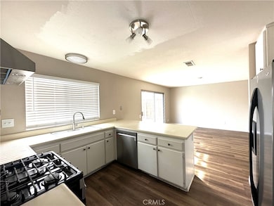 1156 Millstream Ln, Corona, CA 92880 - photo 7