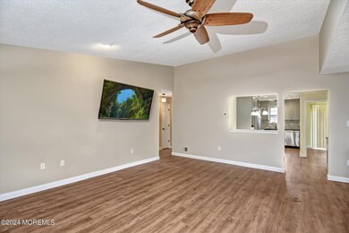 03-Living & Dining Room