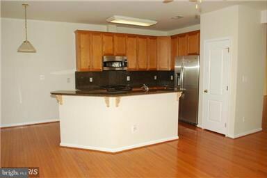 25348 Mcintyre Square, Chantilly, VA 20152 - photo 6