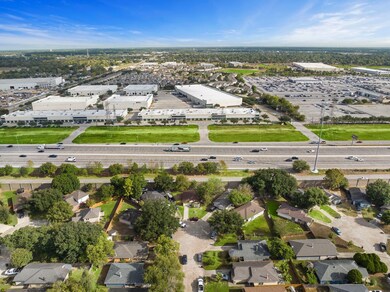 11024 Threeawn Ct, Houston, TX 77086 - photo 6