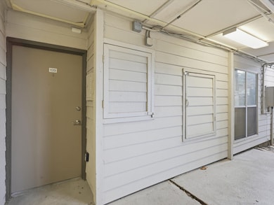 4859 Cedar Springs Rd unit 139, Dallas, TX 75219 - photo 3