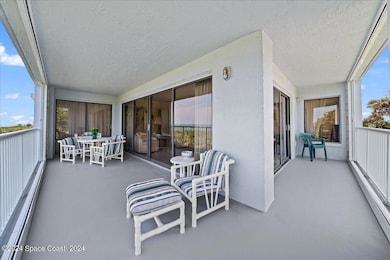 wrap around balcony