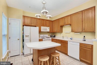 21334 Bunyan Cir, Germantown, MD 20876 - photo 7