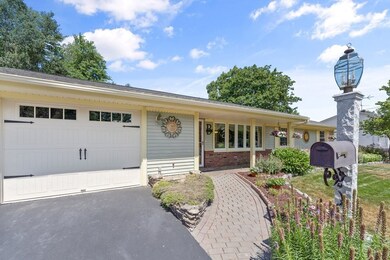 10 Bradford Rd, Hudson, MA 01749 - photo 3