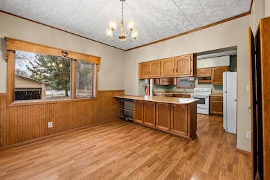 673 S Center St, Beaver Dam, WI 53916 - photo 6