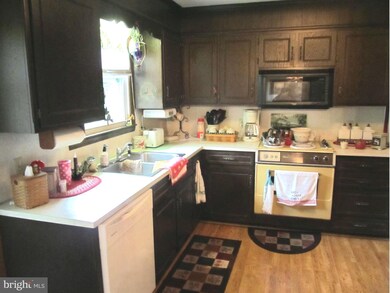 1955 Quigley Dr, Chambersburg, PA 17202 - photo 4