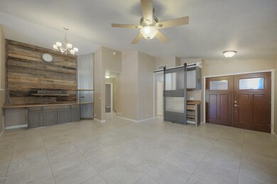 1312EBinnerDr006