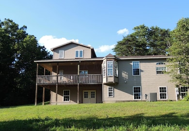 Exterior 3