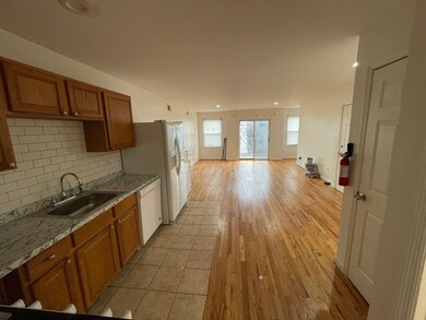 115 Oxford Ave unit 1, Jersey City, NJ 07304 - photo 4