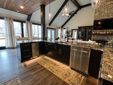 6 Kitchen