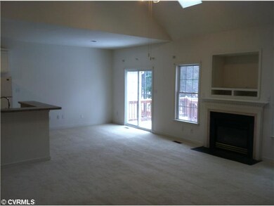 Den/Family/Great Room - New Carpet, Eat In Area
