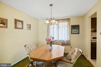 204 Fullwood Rd, Delran, NJ 08075 - photo 7