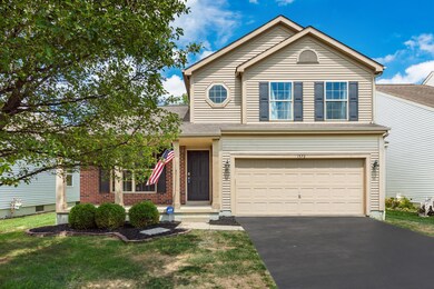 1572 Grove Hill Dr, Columbus, OH 43240 - photo 2