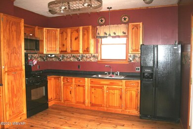 316 S 2nd St, Hughesville, PA 17737 - photo 2