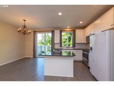 20276 Hoodview Ave, West Linn, OR 97068 - photo 5