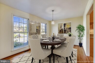 7708 Barnum Rd, Bethesda, MD 20817 - photo 5