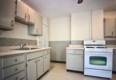 165 Chestnut St unit A, Waltham, MA 02453 - photo 5