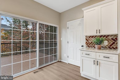 12527 Heykens Ln, Bristow, VA 20136 - photo 3