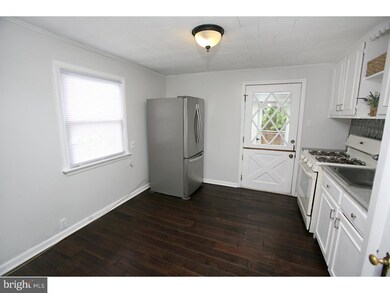 548 N Read Ave, Runnemede, NJ 08078 - photo 6