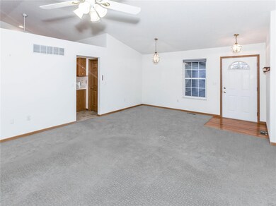 7521 S Ridge Ct, Maryville, IL 62062 - photo 4