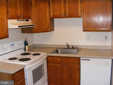 1000 W 8th St unit 2A, Wilmington, DE 19806 - photo 2